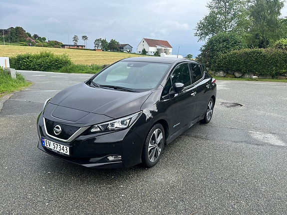 Nissan Leaf 2 of 5