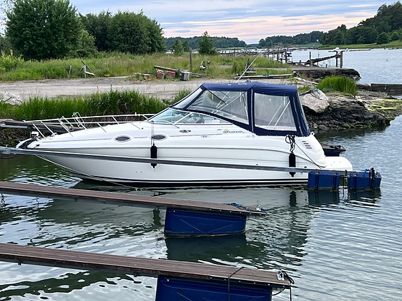 Fin Sea Ray Sundancer 260 til salgs 4 of 5