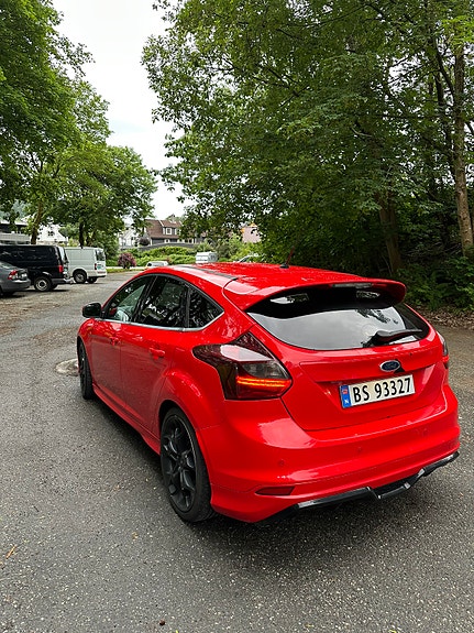 Ford Focus 5 of 5