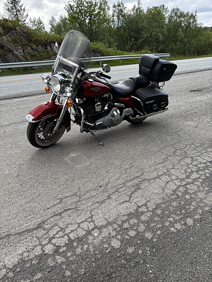 Harley-Davidson ROAD KING CLASSIC EFI 3 of 5