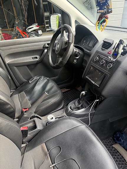 Volkswagen Caddy 9 of 10
