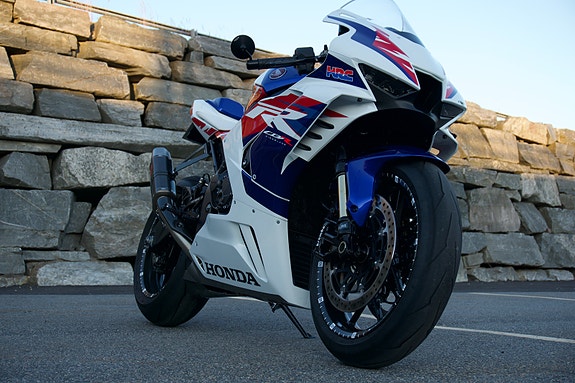 Honda CBR1000RR-R SP ANNIVERSARY 5 of 5