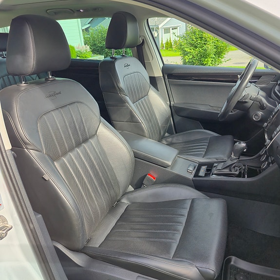 Skoda Superb 19 of 24