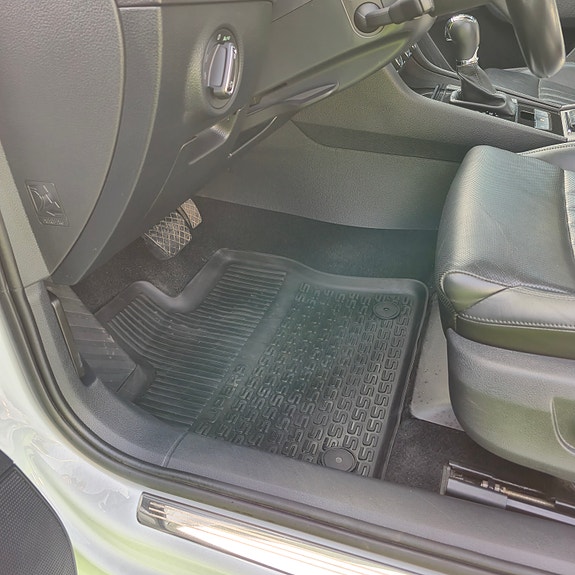 Skoda Superb 14 of 24