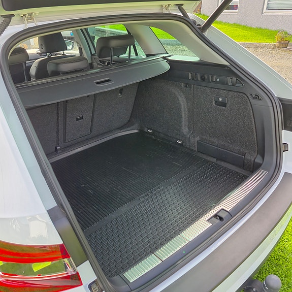 Skoda Superb 18 of 24