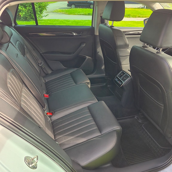 Skoda Superb 20 of 24