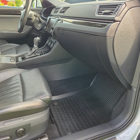 Skoda Superb 17 of 24