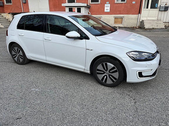 Volkswagen e-Golf VII
