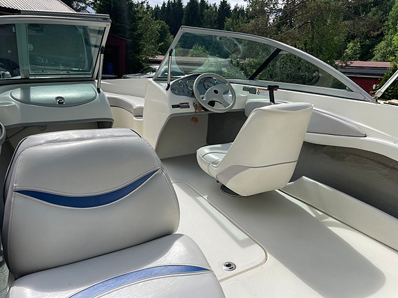 Maxum 1800 MX – klar for sesong/Velholdt bowrider med MerCruiser 3.0 11 of 18