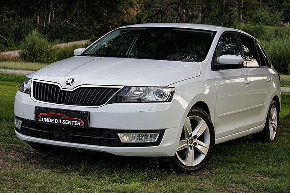 Skoda Rapid Spaceback 2 of 5