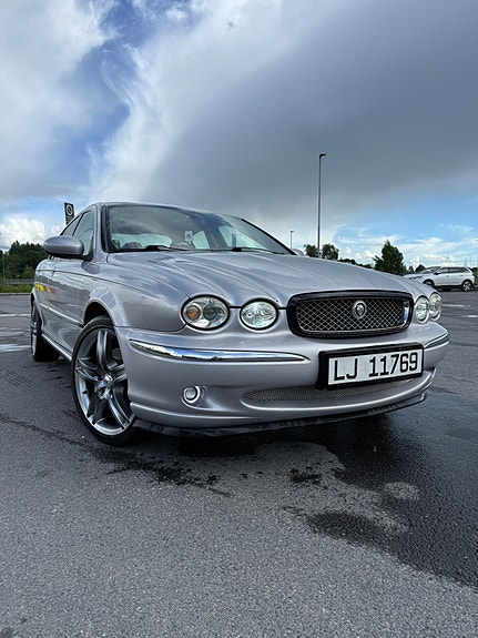 Jaguar X-TYPE 2 of 30