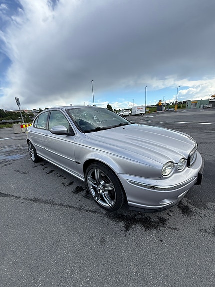Jaguar X-TYPE 21 of 30