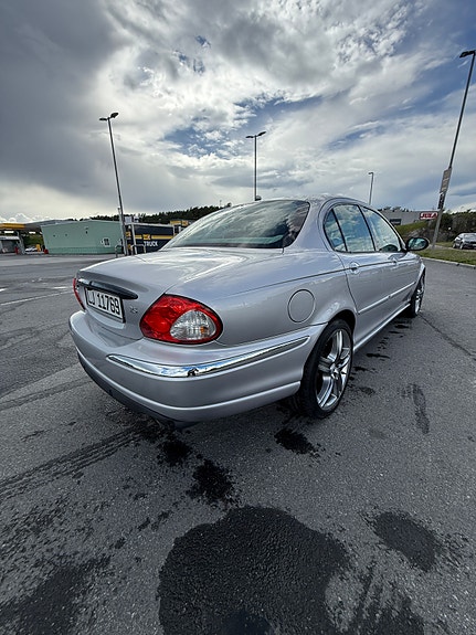 Jaguar X-TYPE 13 of 30