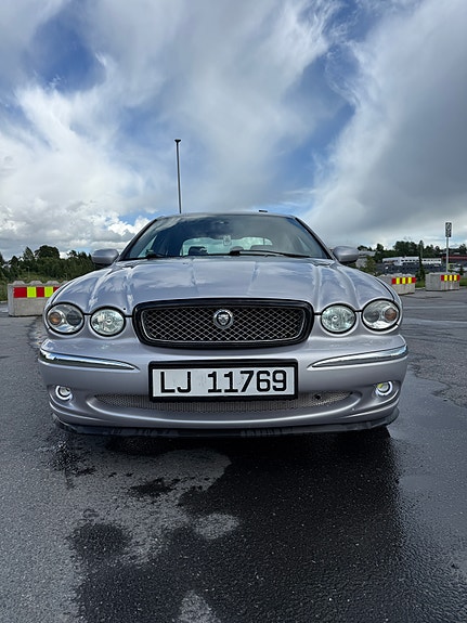 Jaguar X-TYPE 4 of 30