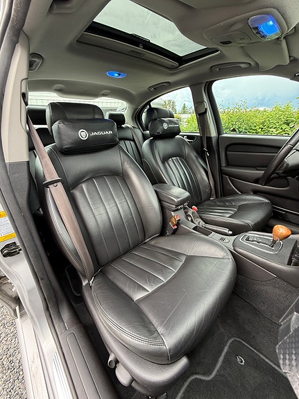 Jaguar X-TYPE 29 of 30
