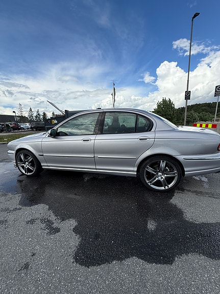 Jaguar X-TYPE 9 of 30