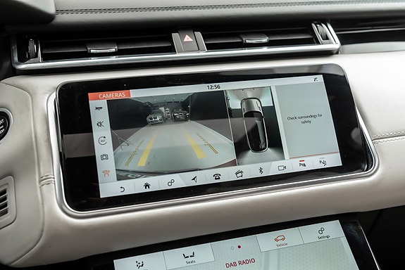 Land Rover Range Rover Velar 27 of 30