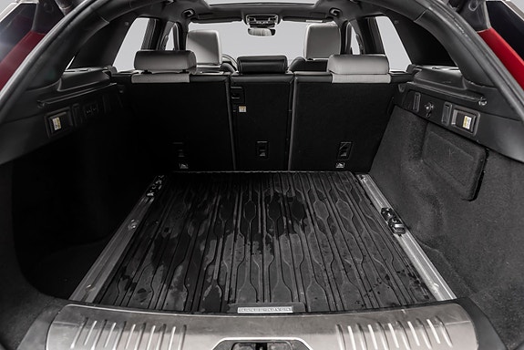 Land Rover Range Rover Velar 13 of 30