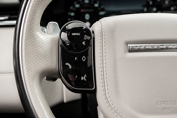 Land Rover Range Rover Velar 21 of 30