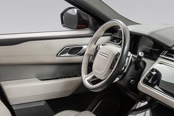 Land Rover Range Rover Velar 19 of 30