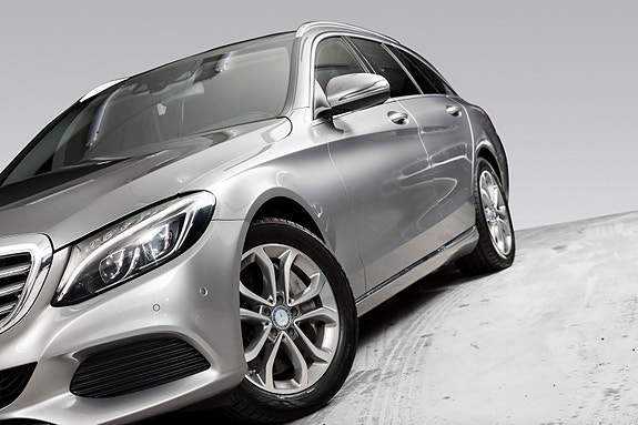 Mercedes-Benz C-Klasse 3 of 5