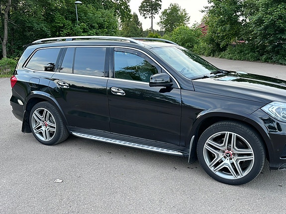 Mercedes-Benz GL350 5 of 5