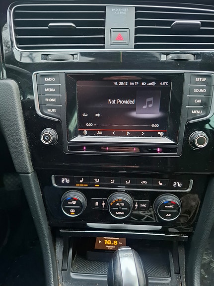 Volkswagen Golf VII 9 of 20