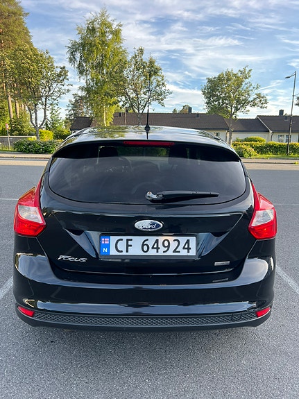 Ford Focus 5 of 5
