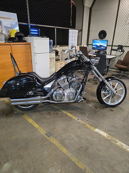 Honda VT 1300 CXA 6 of 27