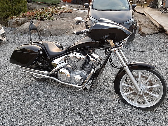 Honda VT 1300 CXA 21 of 27