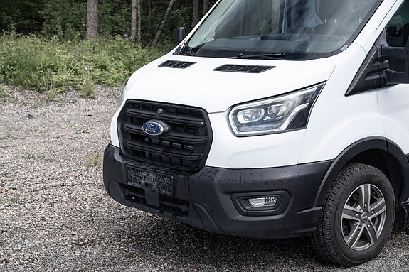 Ford Transit 2 of 5