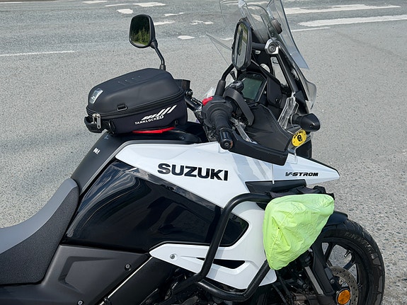 Suzuki DL1050 - V-Strom 4 of 7