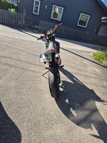 Beta Beta 525 r 3 of 5