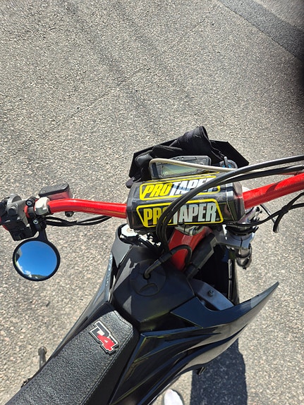 Beta Beta 525 r 4 of 5