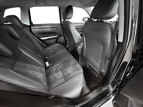 Suzuki Vitara 15 of 27