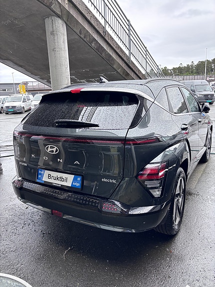 Hyundai Kona 3 of 5