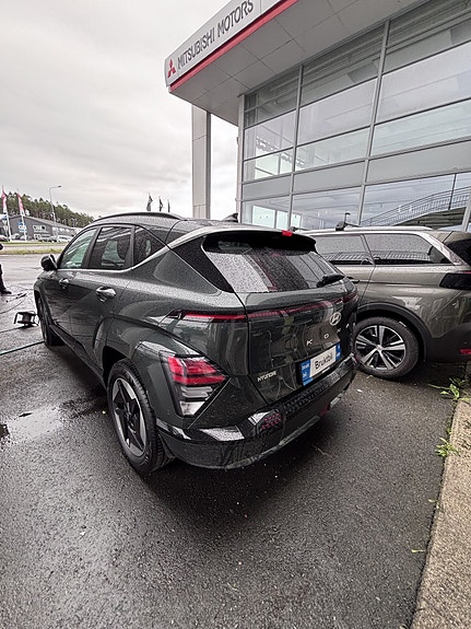 Hyundai Kona 4 of 5