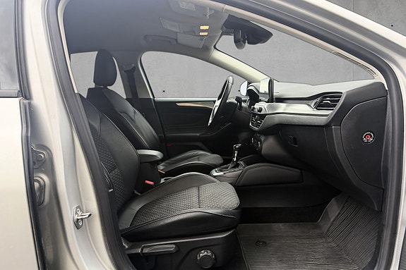 Ford Focus 12 of 22