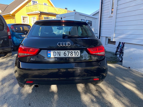 Audi A1 4 of 5