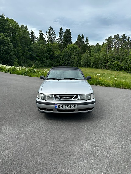 Saab 9-3 2 of 5