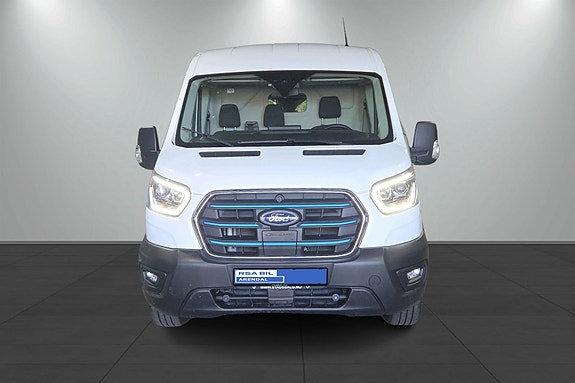 Ford Transit 2 of 5