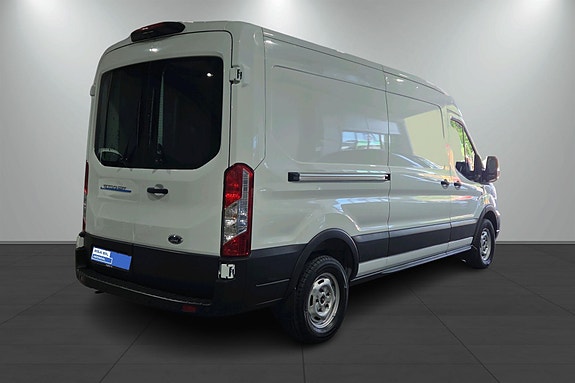 Ford Transit 3 of 5