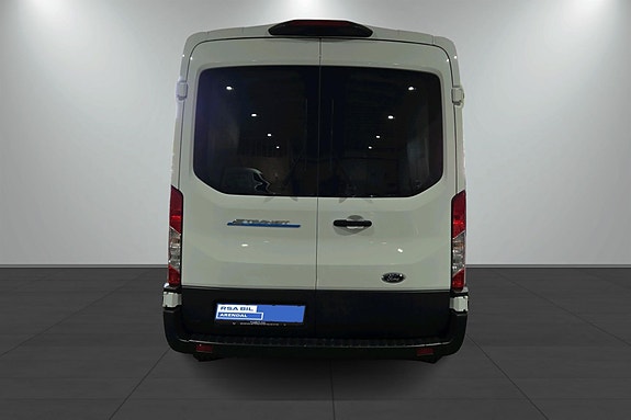 Ford Transit 4 of 5