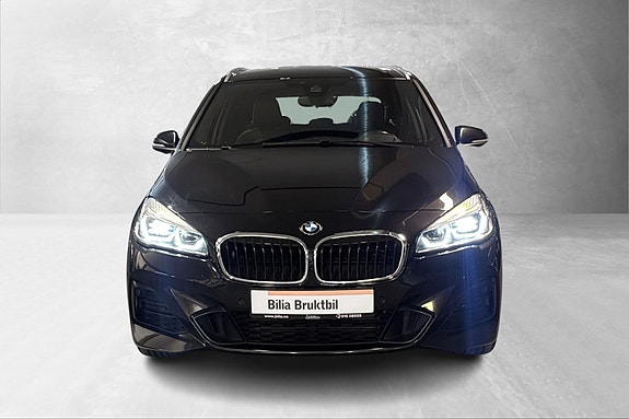 BMW 225xe 5 of 5