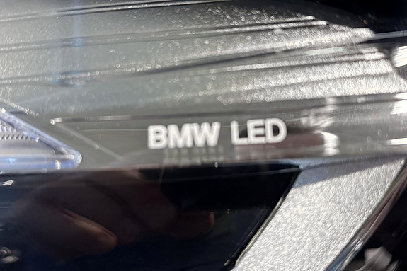 BMW 225xe 2 of 5