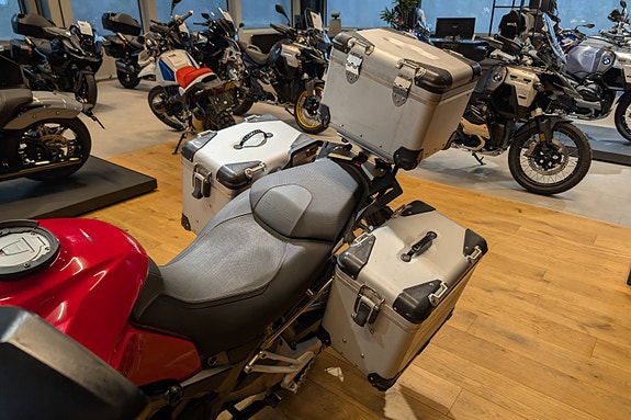 Ducati Multistrada 1200 Enduro 7 of 12