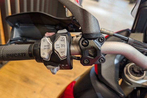 Ducati Multistrada 1200 Enduro 11 of 12