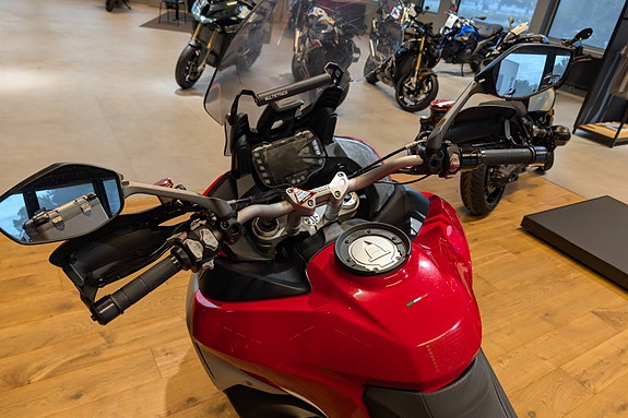 Ducati Multistrada 1200 Enduro 8 of 12
