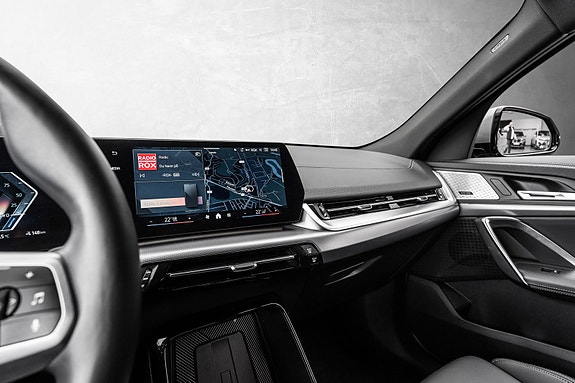 BMW iX2 24 of 30
