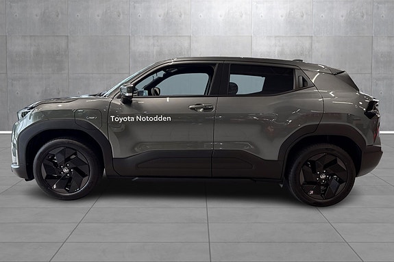 Toyota Urban Cruiser 2 of 5